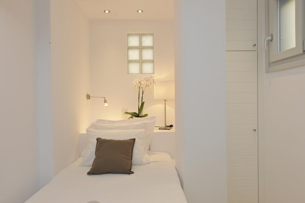 Romantica Suites เนาซา ห้อง รูปภาพ