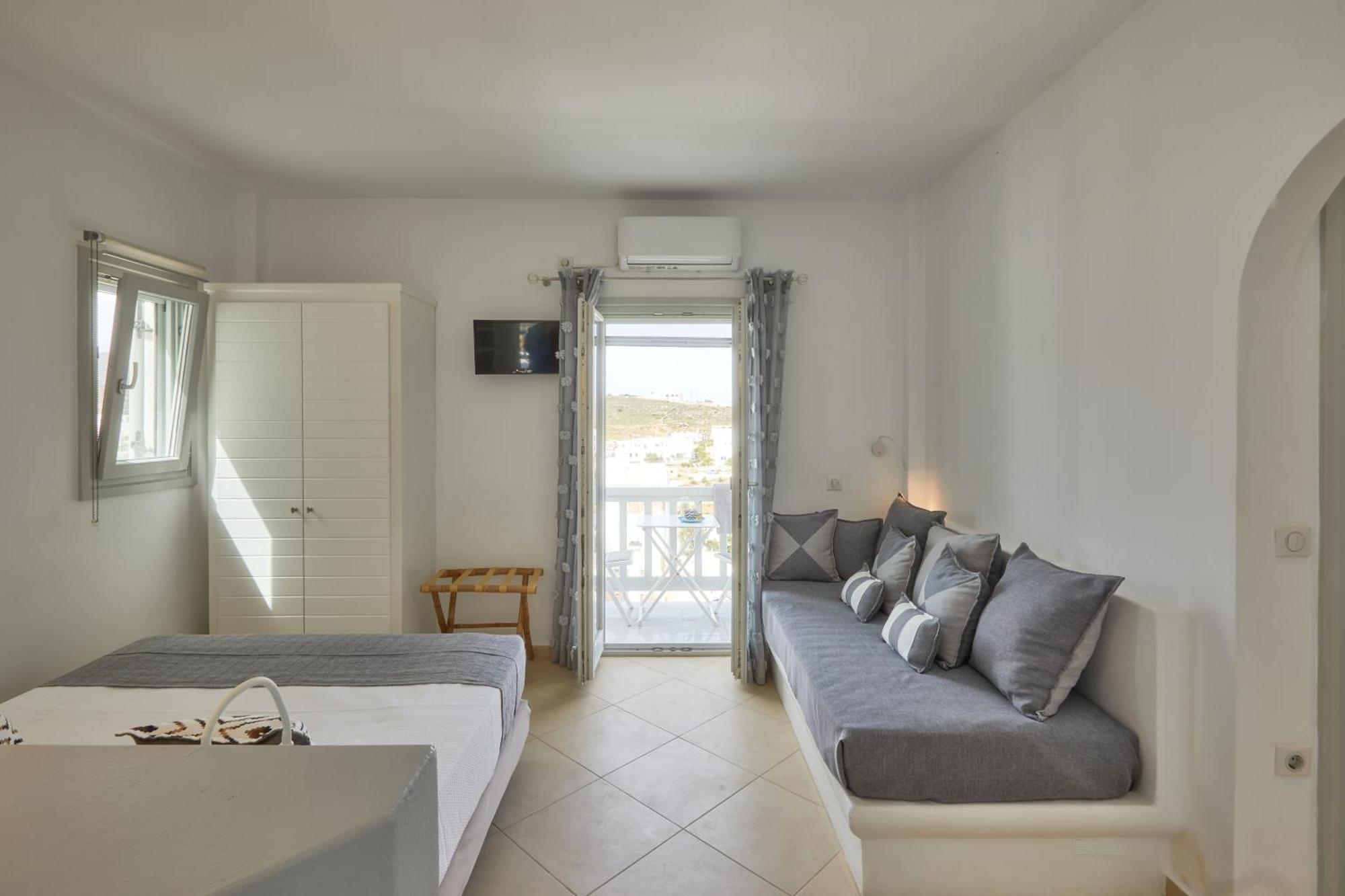 Romantica Suites เนาซา ภายนอก รูปภาพ