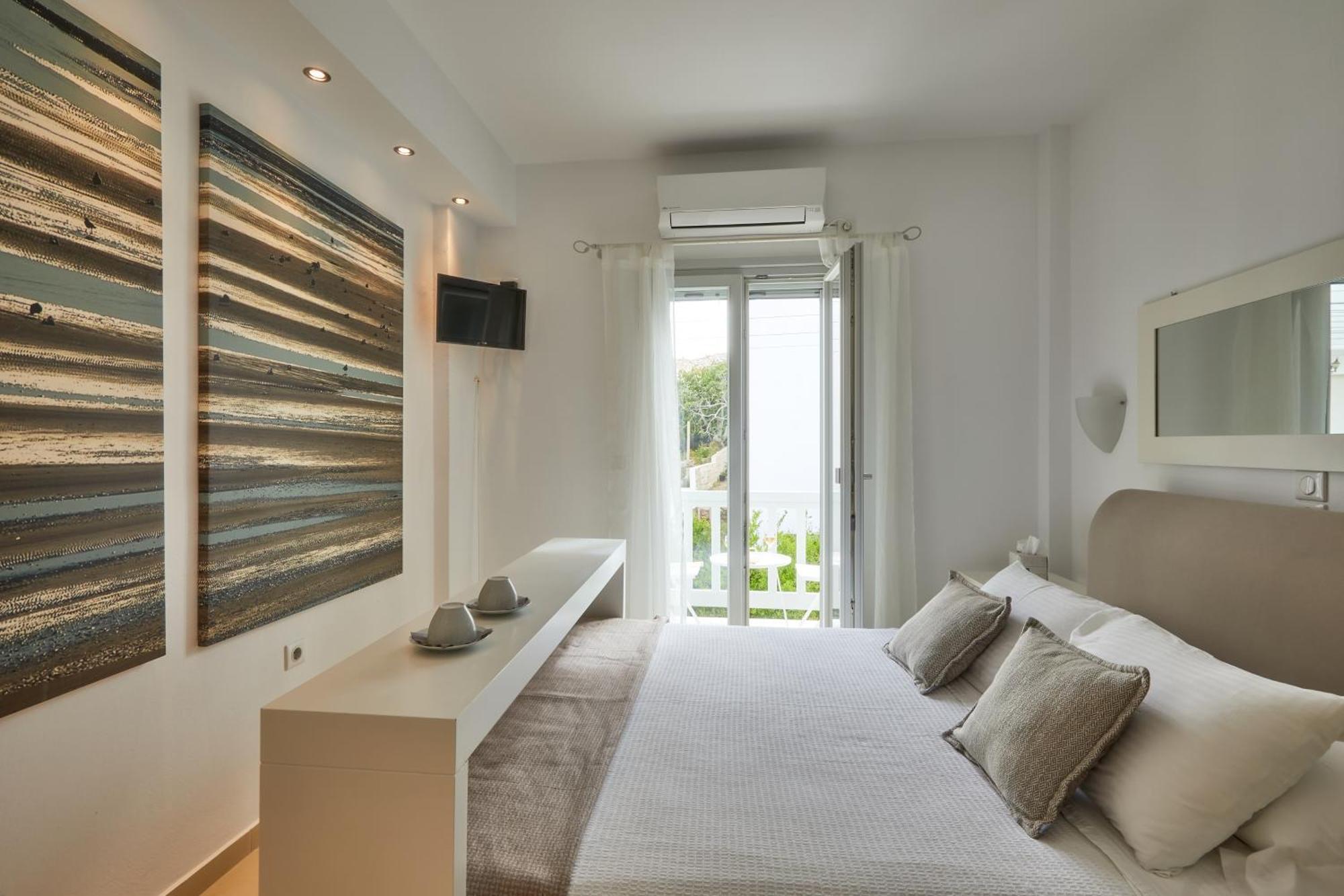 Romantica Suites เนาซา ภายนอก รูปภาพ