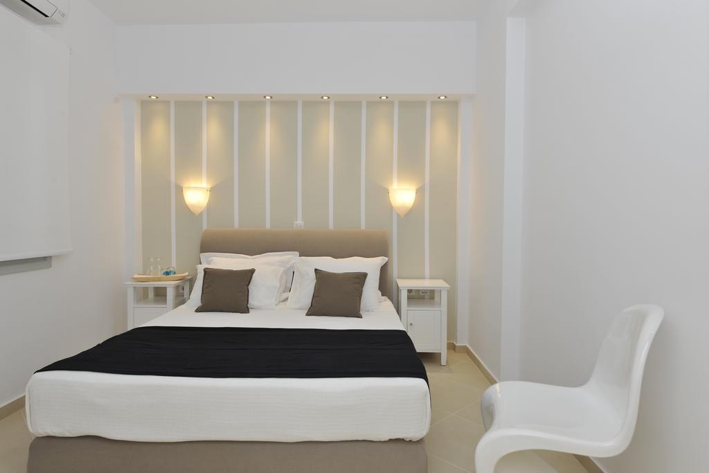Romantica Suites เนาซา ห้อง รูปภาพ