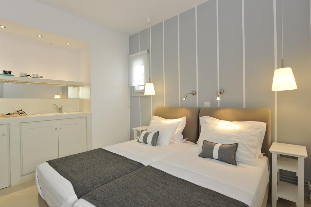 Romantica Suites เนาซา ภายนอก รูปภาพ